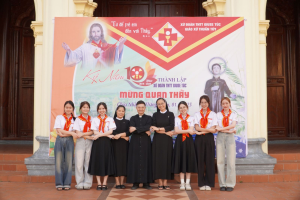 Xứ đoàn Thiếu Nhi Thánh Thể Thánh Giuse Phạm Quang Túc – Giáo xứ Thuần Tuý: Dấu ấn 10 năm thành lập và mừng Bổn mạng Xứ đoàn