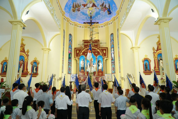 Hiệp đoàn TNTT Giáo hạt Tây Hưng Yên mừng lễ Bổn mạng Đức Mẹ Hồn Xác Lên Trời