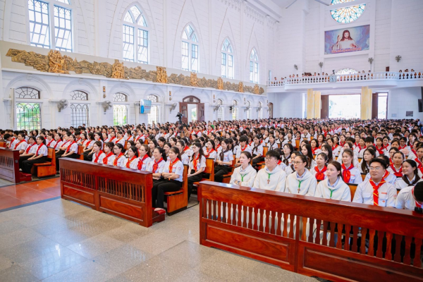 Ngày hội ngộ và Hành hương Năm Thánh của Giáo lý viên Giáo phận Thái Bình